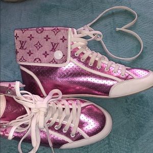 Authentic lv shoes